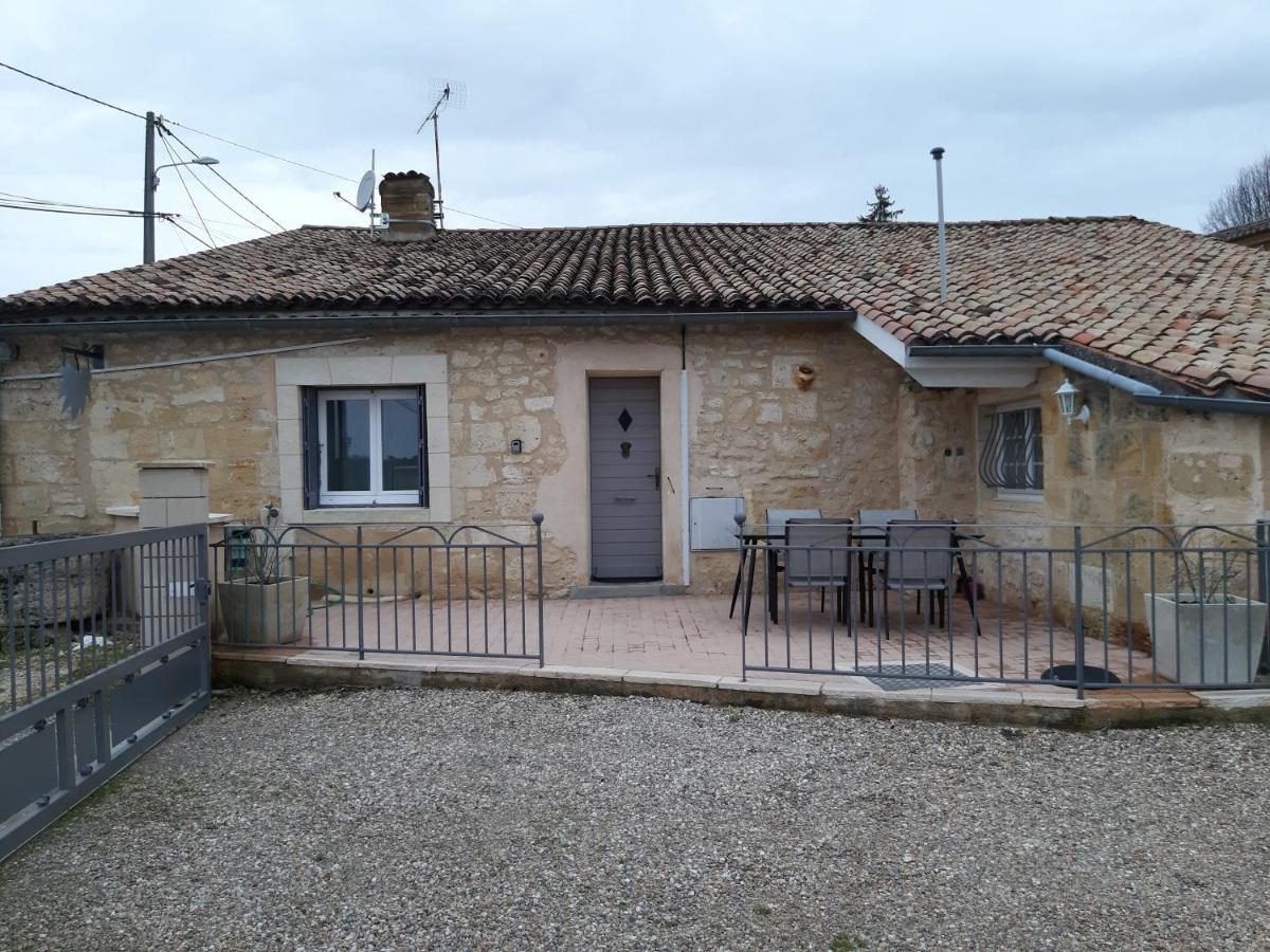 Gite Les Deux Meules Sainte-Colombe  Esterno foto