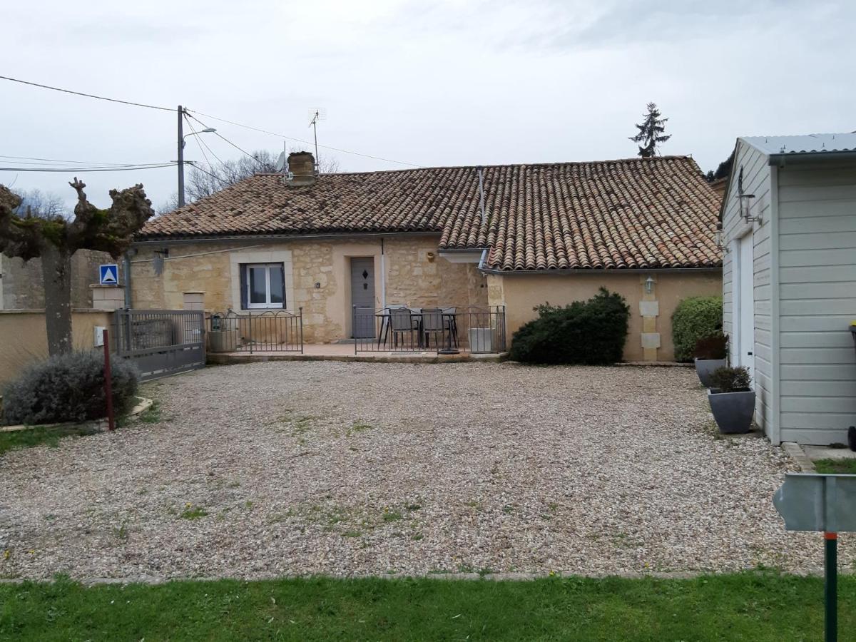 Gite Les Deux Meules Sainte-Colombe  Esterno foto