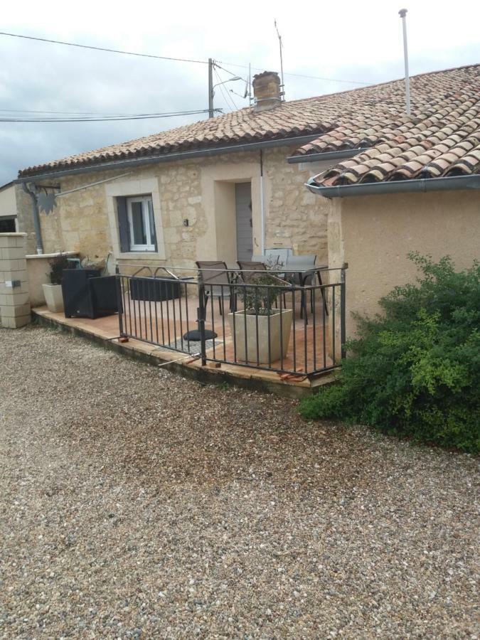 Gite Les Deux Meules Sainte-Colombe  Esterno foto